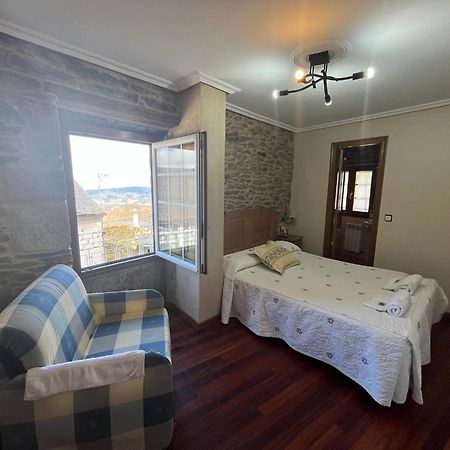 Hotel Caldelas Sacra-Pension Rustica 3 Estrellas Castro Caldelas Kültér fotó