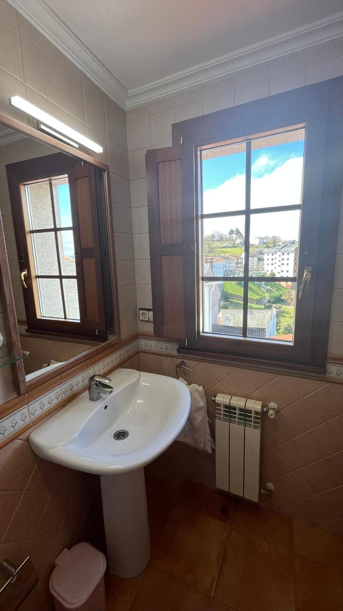 Hotel Caldelas Sacra-Pension Rustica 3 Estrellas Castro Caldelas Kültér fotó